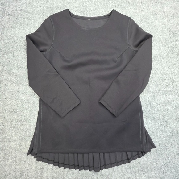 lululemon athletica Tops - Lululemon Womens Top Size 6 Black Pleat On Long Sleeve Pleated